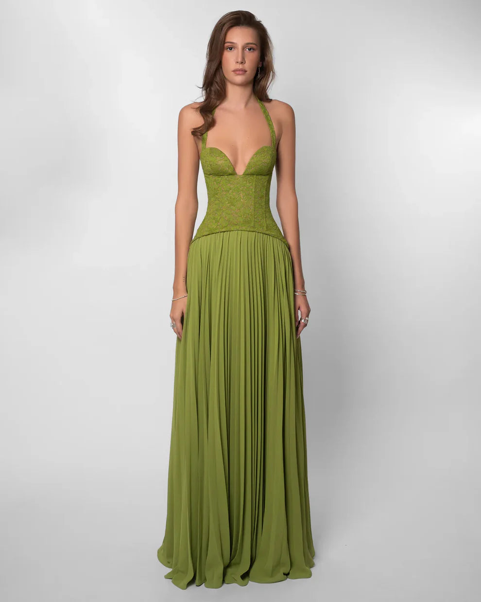 LOUWENA – Vestido largo plisado elegante