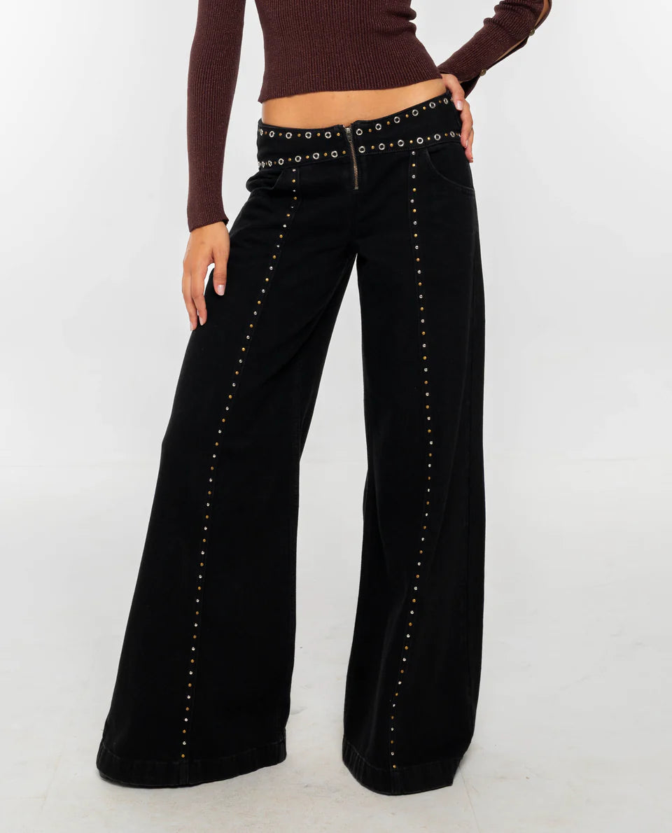 Barbara – Vaqueros negros