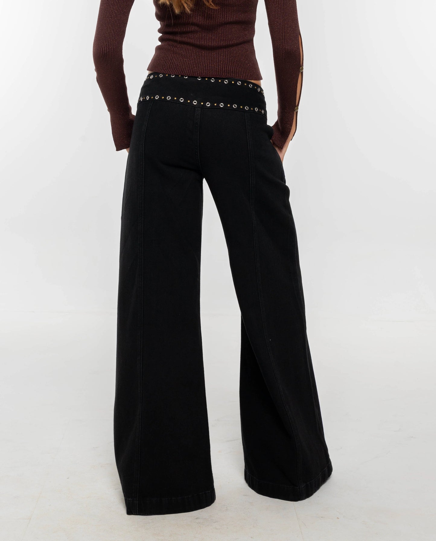 Barbara – Vaqueros negros